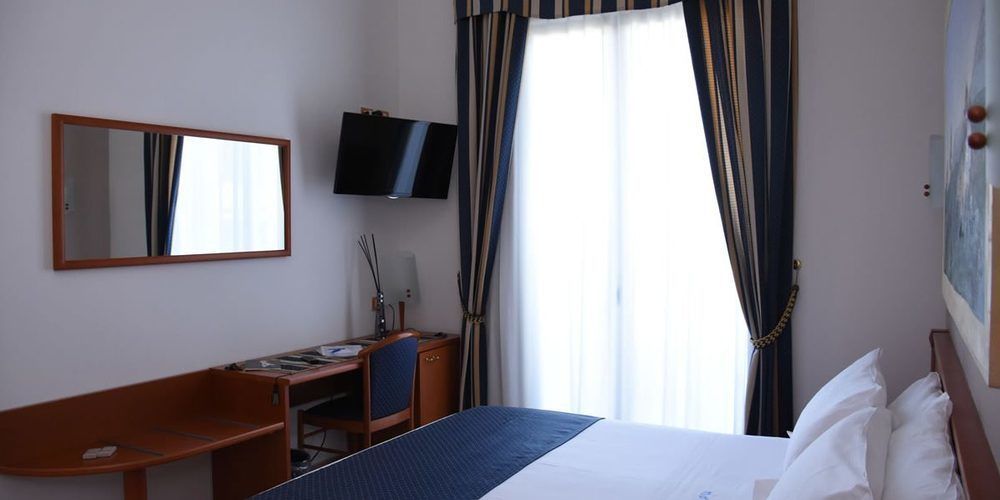 Hotel D'Altavilla Каноса ди Пулия Екстериор снимка