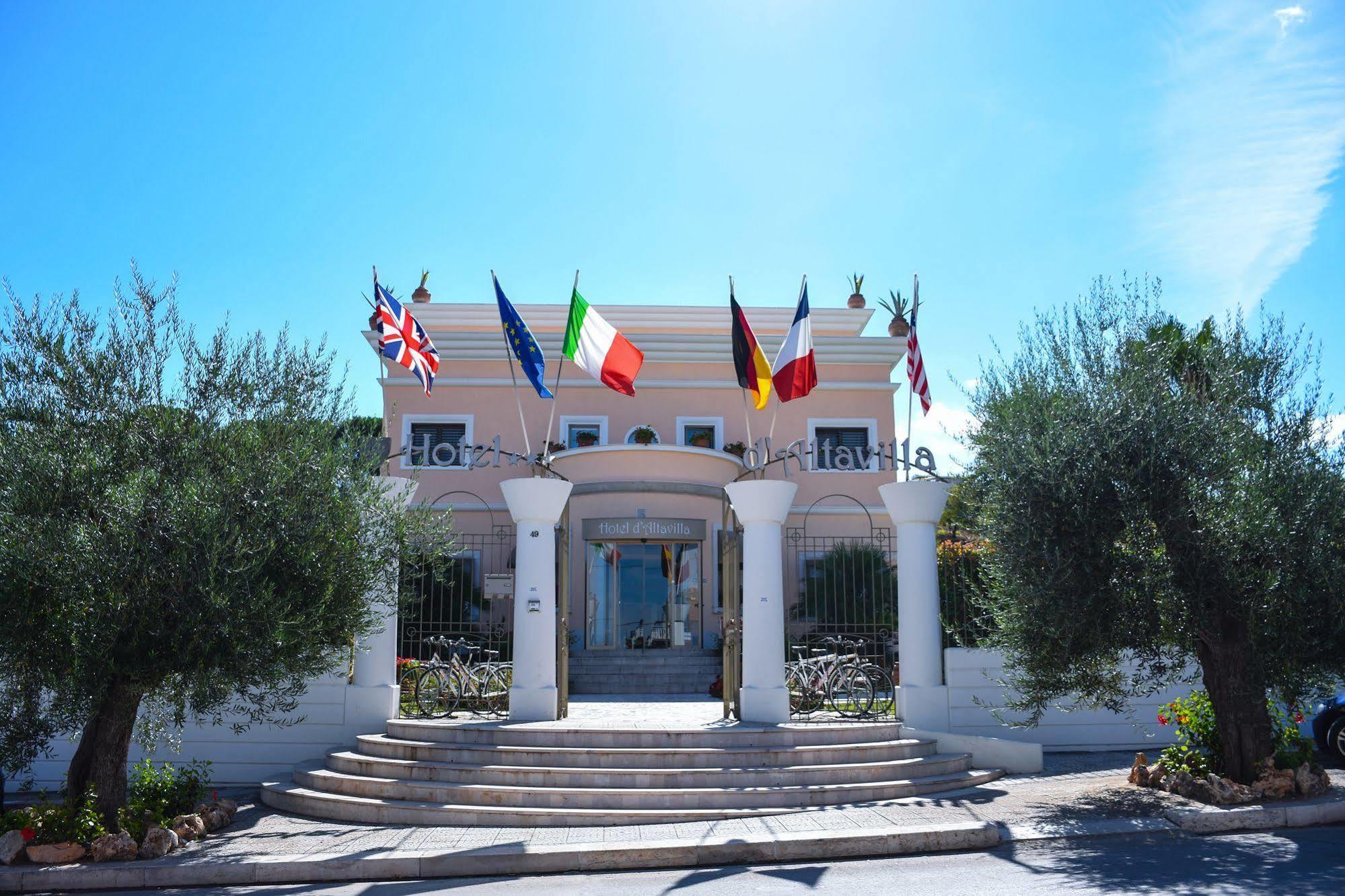 Hotel D'Altavilla Каноса ди Пулия Екстериор снимка